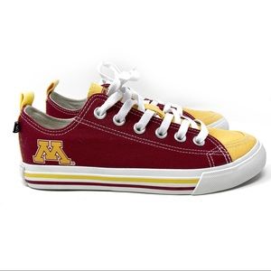 NWOT SKICKS Minnesota Golden Gophers Low-Top Shoes